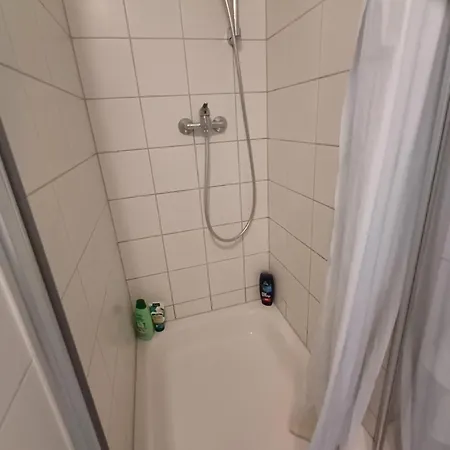 View & Alex 4 2 Bathrooms 1 Kitchen 아파트