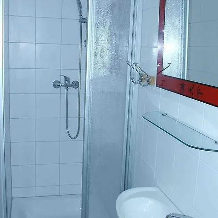 View & Alex 4 2 Bathrooms 1 Kitchen * 베를린