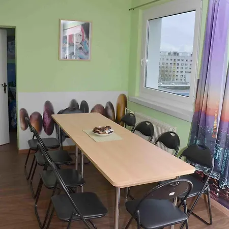 아파트 View & Alex 4 2 Bathrooms 1 Kitchen 베를린