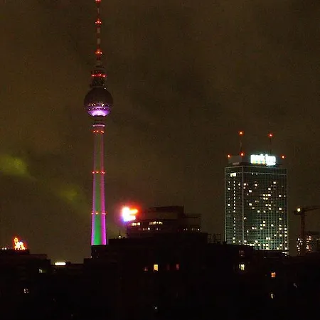 Apartament View & Alex 4 2 Bathrooms 1 Kitchen Berlin