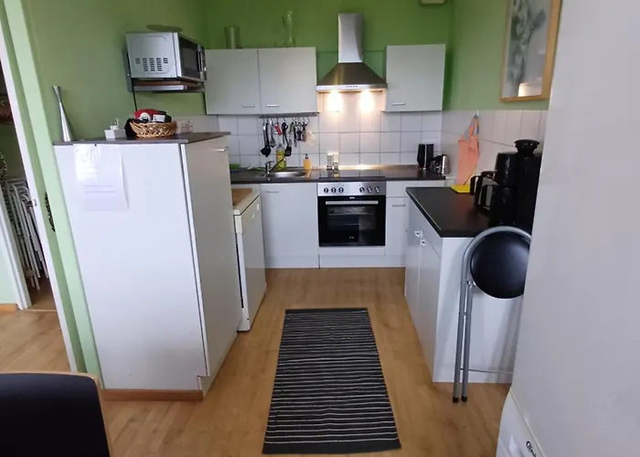 View & Alex 4 2 Bathrooms 1 Kitchen 公寓