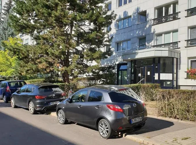 View & Alex 4 2 Bathrooms 1 Kitchen Daire Berlin