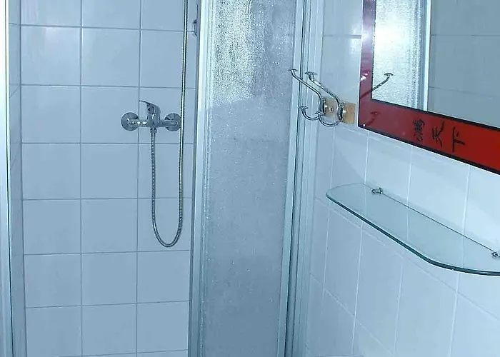 View & Alex 4 2 Bathrooms 1 Kitchen * Berlin